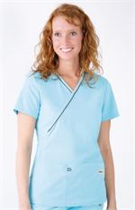 9004 Urbane 9004 V-Neck Crossover Top